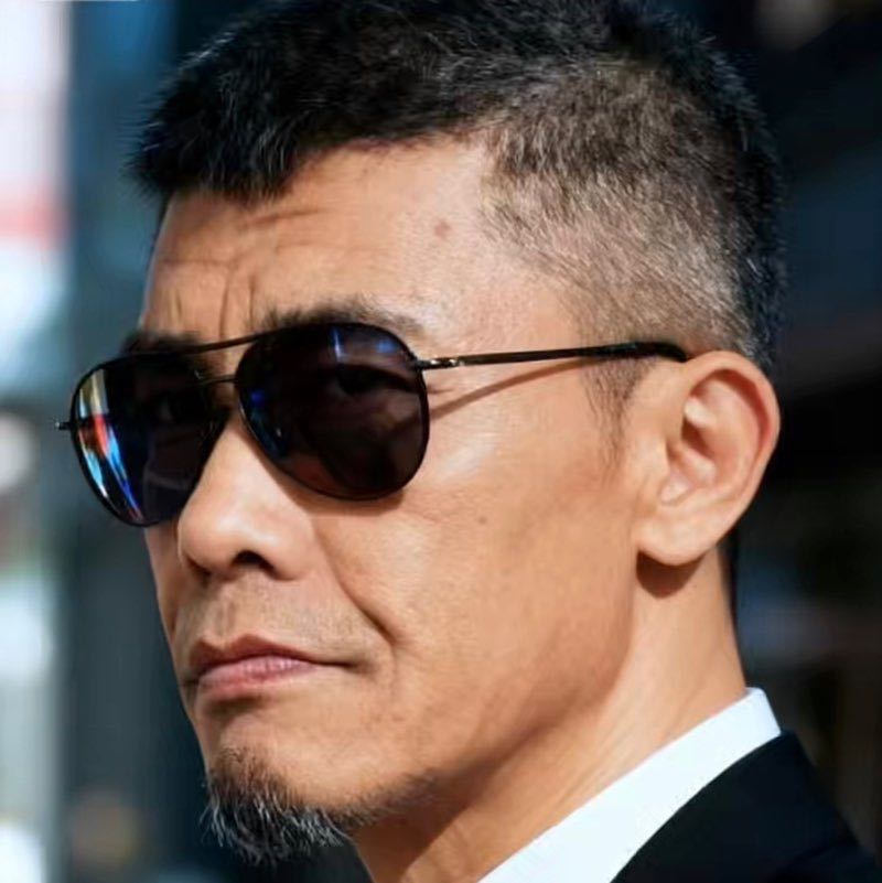  🇨🇳해리《哈利》Harry🇨🇳
