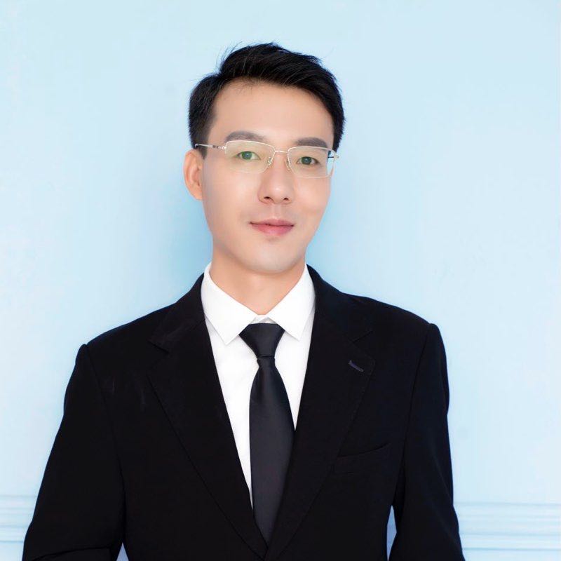 🌹无敌小旋风😆